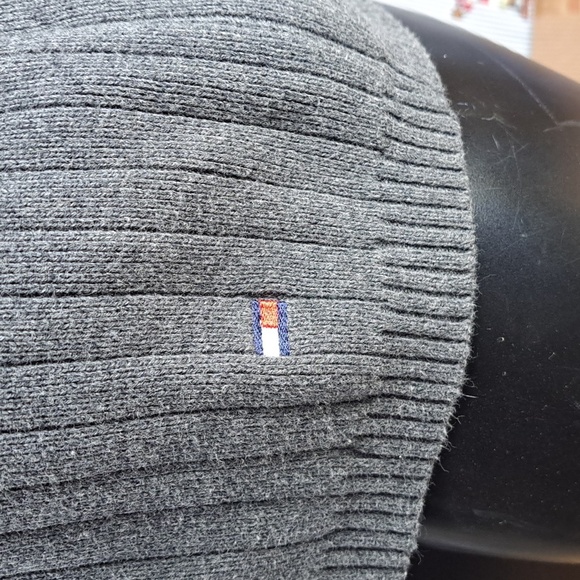 Tommy Hilfiger ribbed LG casual dark gray preppy cotton v-neck sweater vest - Picture 5 of 7